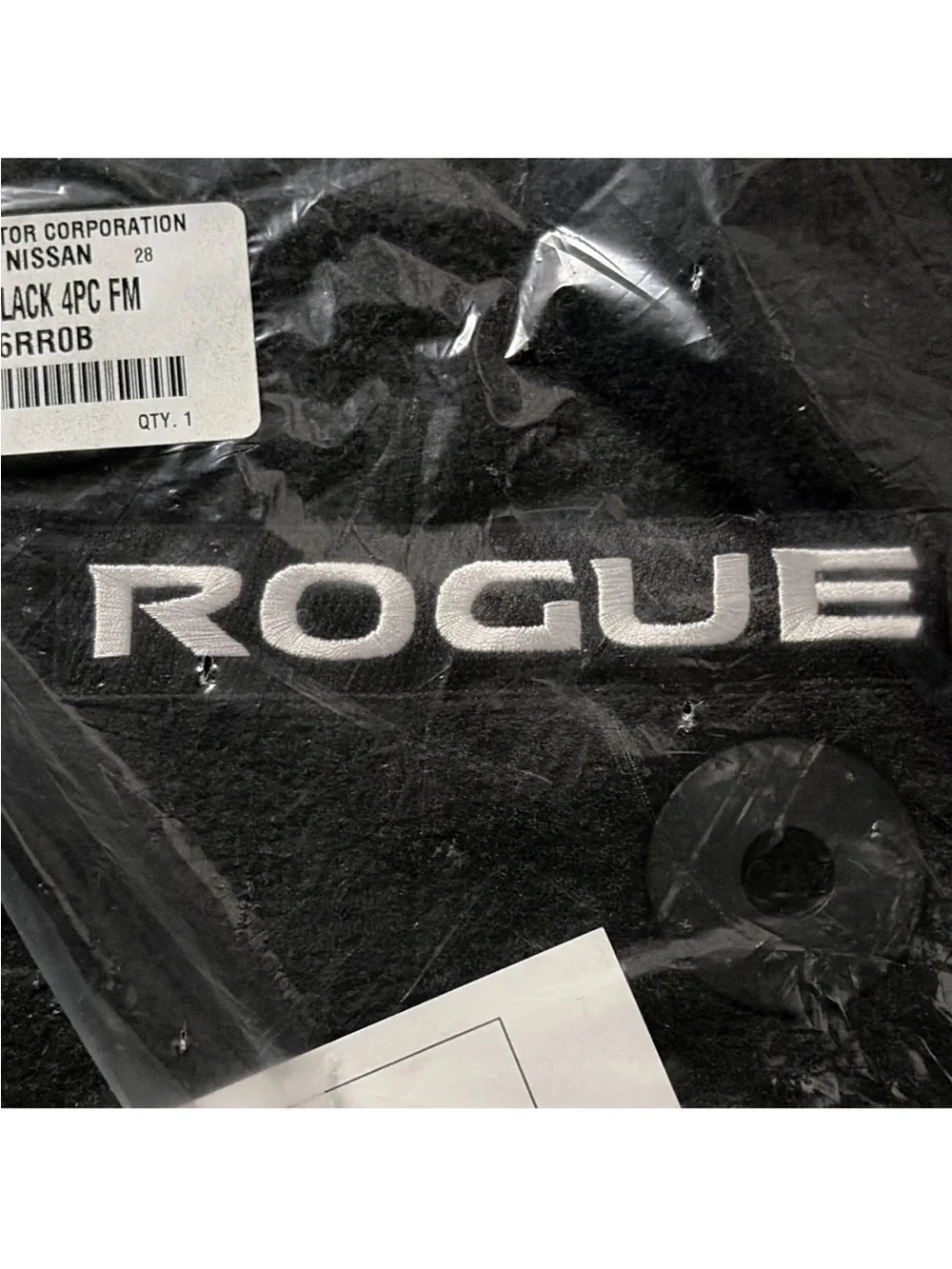 Genuine Nissan Rogue Carpet Floor Mats Black 4pc Set OEM T99E2-6RR0B 2023-2026